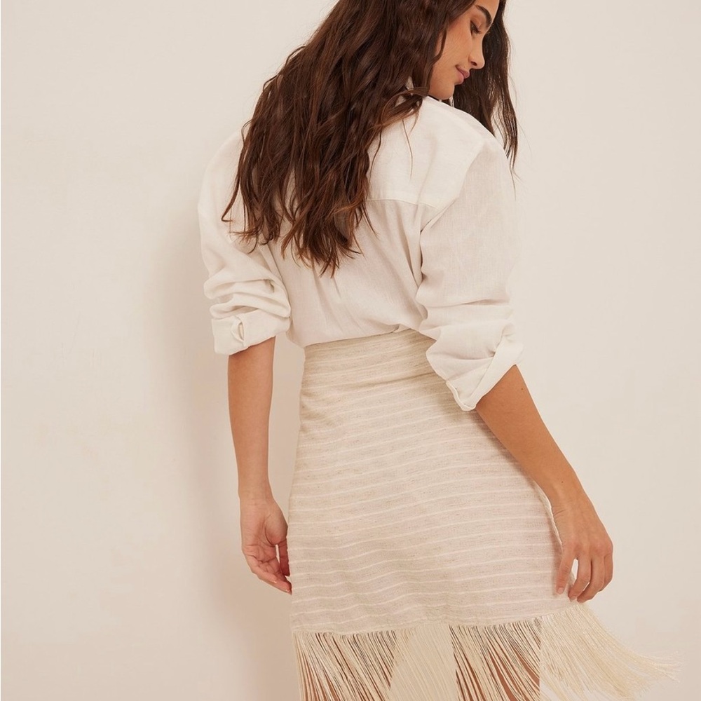 NA-KD asymmetric fringe skirt NWT - Picture 5 of 10